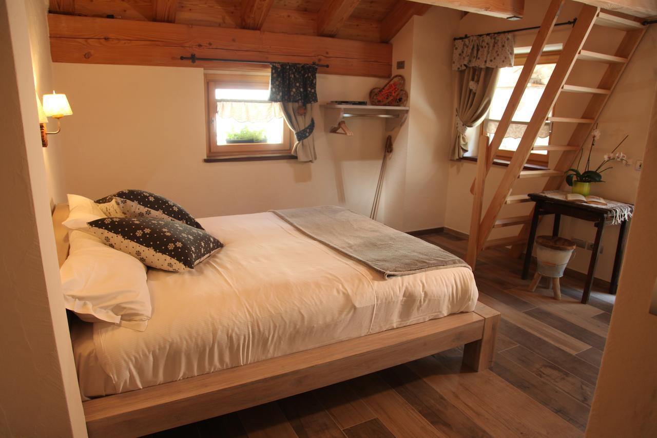 ブリュソン Mi Casa Tu Casa Bed & Breakfast エクステリア 写真