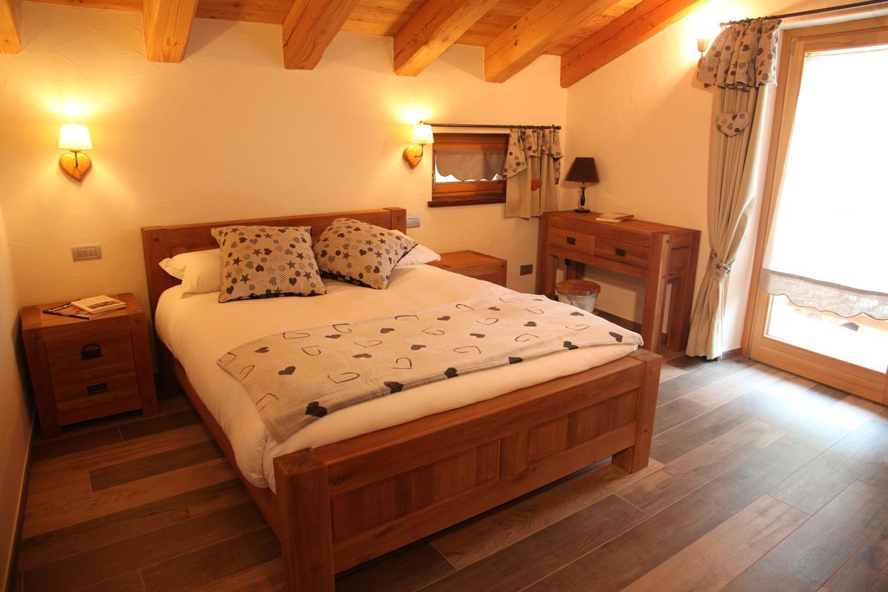 ブリュソン Mi Casa Tu Casa Bed & Breakfast エクステリア 写真